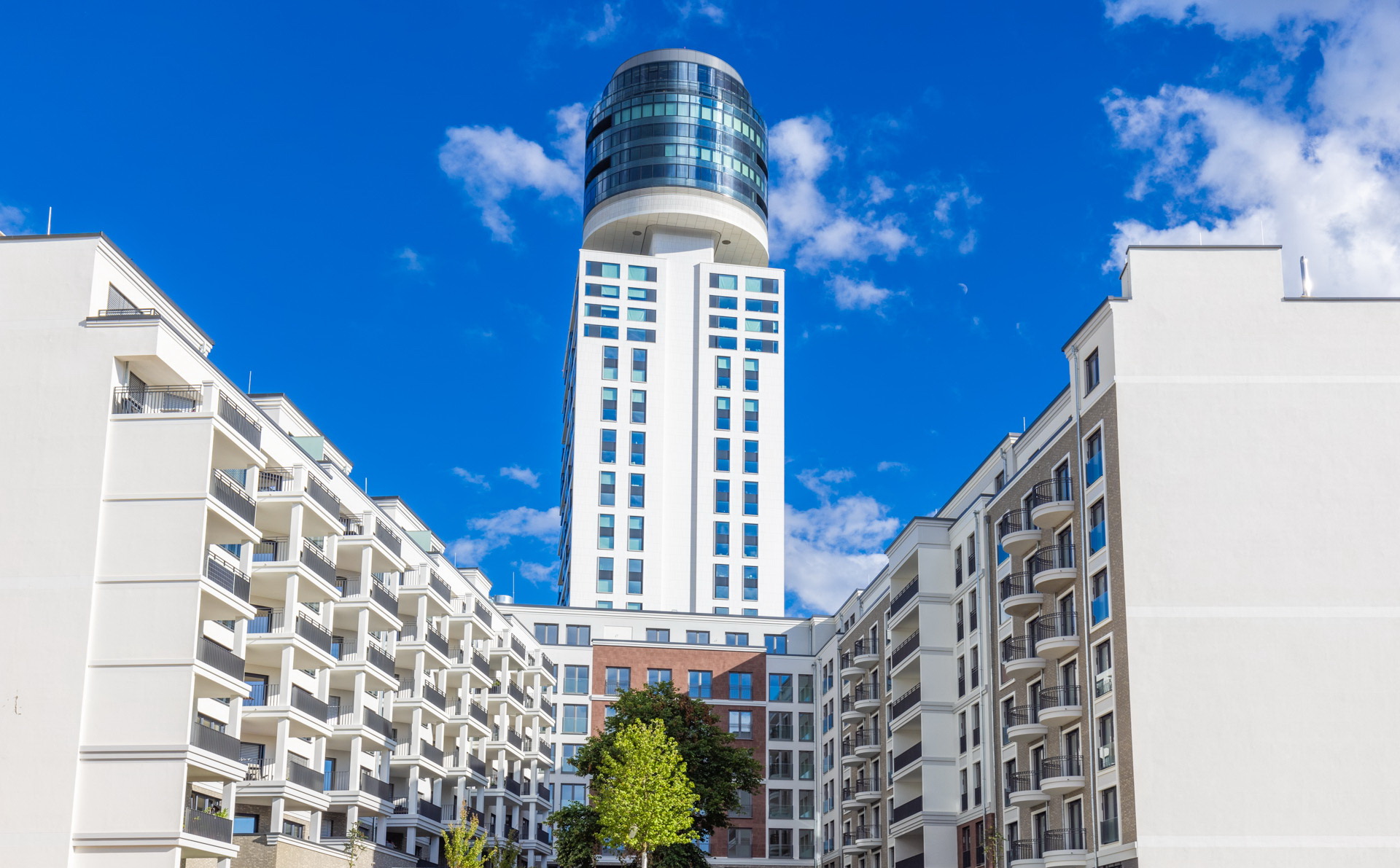 Frankfurt-Sachsenhausen, Hainer Weg 50, 50a, 50b